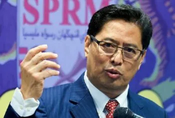 Azam Baki Kekal Ketua SPRM Setahun Lagi