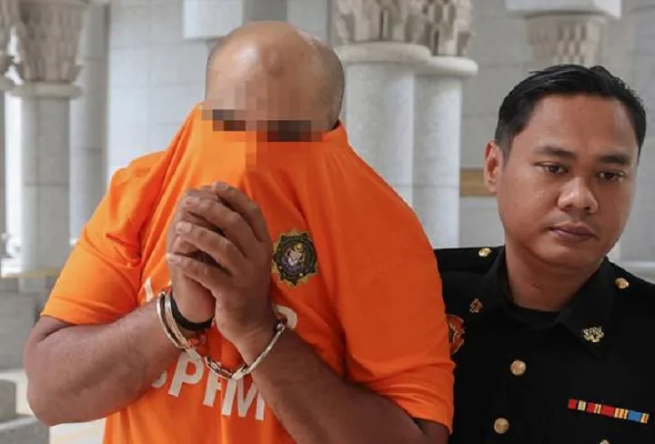 SPRM reman lelaki disyaki terlibat kes rasuah pemeriksaan kenderaan berat di Puspakom SPRM reman lelaki disyaki terlibat kes rasuah pemeriksaan kenderaan berat di Puspakom
