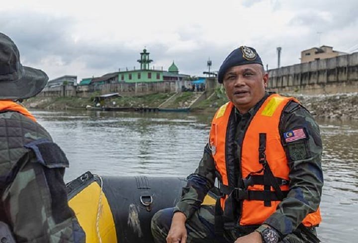 Penghantar 13 ekor lembu seludup ditahan di Tumpat Penghantar 13 ekor lembu seludup ditahan di Tumpat