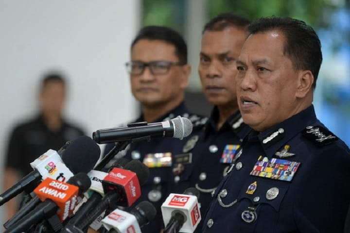 Sekurang-kurangnya lapan suspek terlibat dalam penculikan Pamela Ling,. Ketua Polis KL Sekurang-kurangnya lapan suspek terlibat dalam penculikan Pamela Ling,. Ketua Polis KL