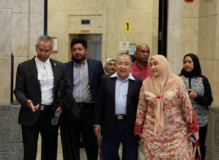 Mahkamah Persekutuan kembalikan sabitan rasuah, Isa Samad jalani hukuman penjara enam tahun