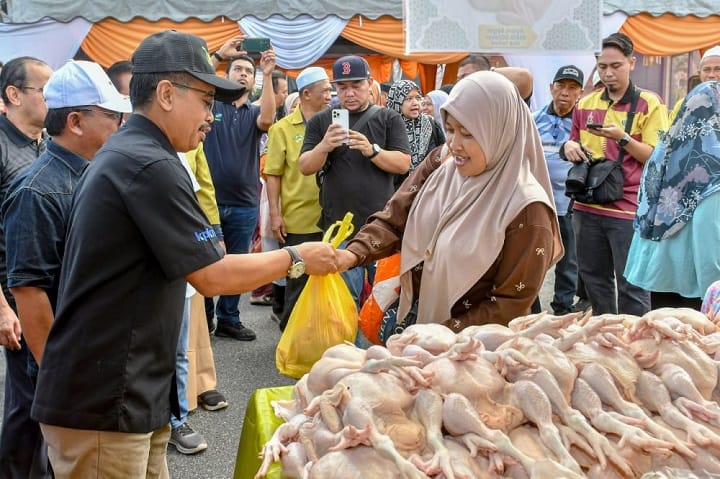 FAMA sasar jualan RM40 juta menerusi Semarak Syawal 1447@Pasar Tani di 722 lokasi
