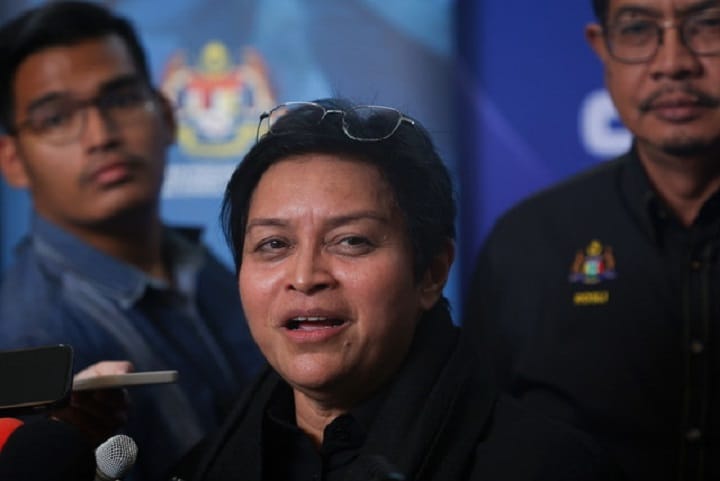 PRN Johor: Utamakan calon muda, muka baharu tarik pengundi belia – Azalina PRN Johor: Utamakan calon muda, muka baharu tarik pengundi belia – Azalina