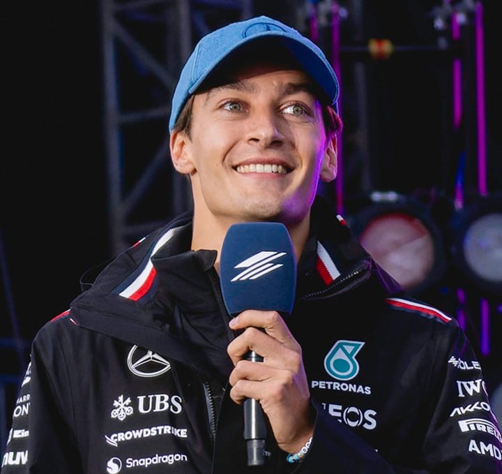 Russel berang terhadap Mercedes selepas gagal tamatkan perlumbaan GP Belgium Russel berang terhadap Mercedes selepas gagal tamatkan perlumbaan GP Belgium