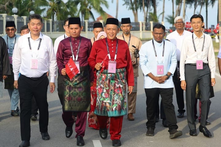 Pemimpin PH Iringi calon bertanding PRN Negeri Sembilan Pemimpin PH Iringi calon bertanding PRN Negeri Sembilan