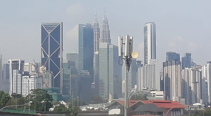 Pelabur asing kembali ke ekuiti Malaysia, catat aliran masuk bersih RM300.9 juta pada Julai