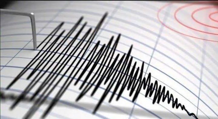 Gempa bumi bermagnitud 5.5 gegar luar pantai Pulau Hachijo Jepun, gegaran dirasai di Tokyo