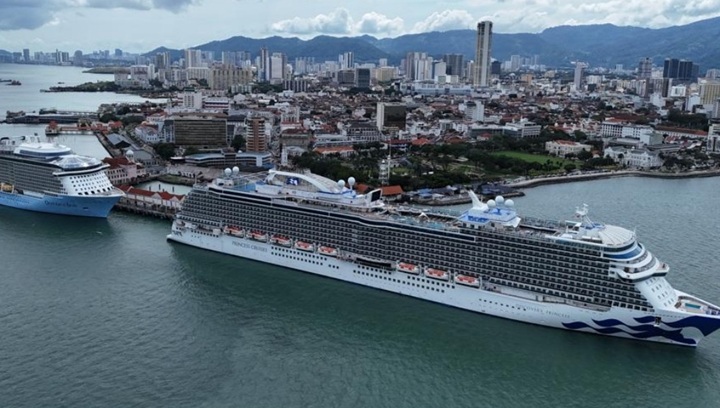 PULAU PINANG CATAT PENINGKATAN 53.12 PERATUS PENUMPANG KAPAL PERSIARAN