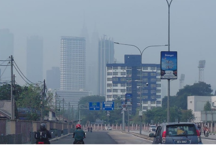 Jerebu: 34 kawasan catat IPU tidak sihat setakat 9 pagi Jerebu: 34 kawasan catat IPU tidak sihat setakat 9 pagi