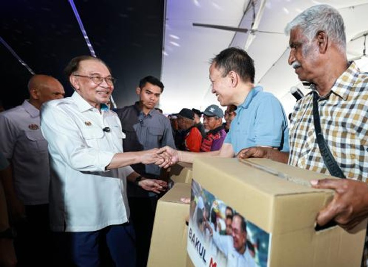 Kerajaan sedia tanggung subsidi bahan api hingga RM45 bilion setahun, elak rakyat terbeban – Anwar