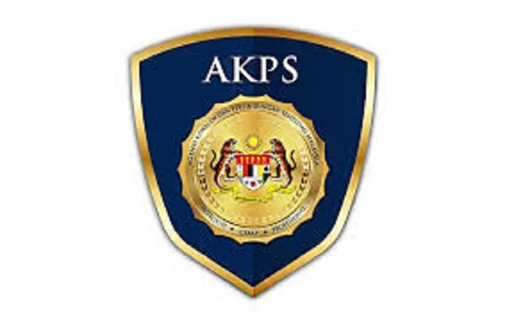 AKPS tahan suami isteri bawa wang tunai hampir RM3 juta ke Singapura AKPS tahan suami isteri bawa wang tunai hampir RM3 juta ke Singapura