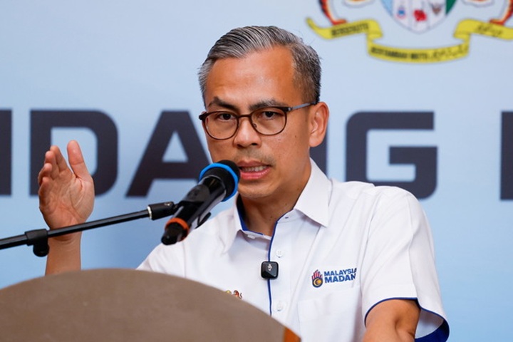 KOMPLEKS KEMENTERIAN KOMUNIKASI DI LABUAN PERKUKUH PENYAMPAIAN MAKLUMAT – FAHMI