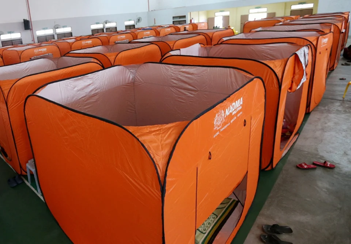DEWAN BATU 5 DIBUKA SEBAGAI TRANSIT TEMPATKAN LAPAN MANGSA BANJIR KILAT DI KANGAR DEWAN BATU 5 DIBUKA SEBAGAI TRANSIT TEMPATKAN LAPAN MANGSA BANJIR KILAT DI KANGAR