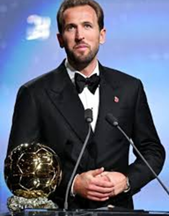 HARRY KANE TAMATKAN PENANTIAN 25 TAHUN ENGLAND UNTUK RAIH BALLON D’OR